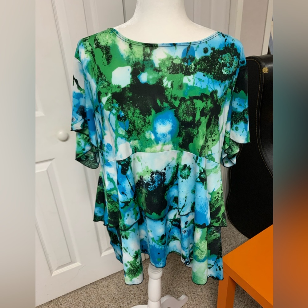 Pretty Short sleeve Plus size colorful Top